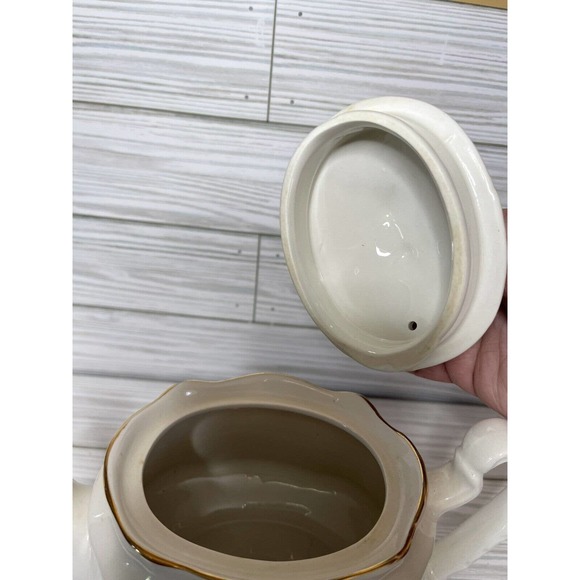 Vintage Arthur Wood (England) Floral Teapot with Gold Gilding 6102 AS IS READ! - Picture 7 of 11